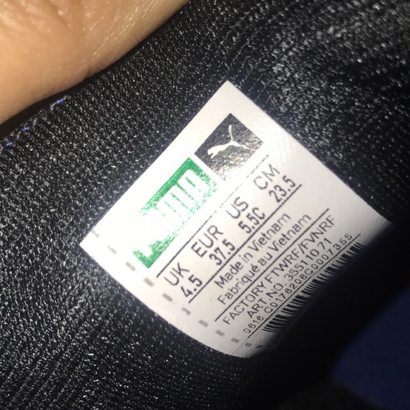 Suede royal blue pumas - Picture 3 of 3